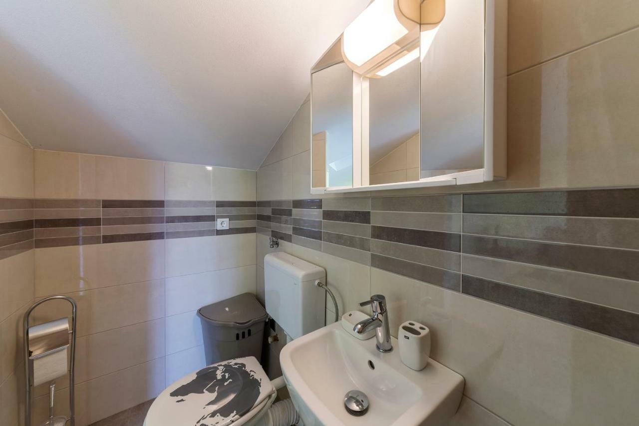 Apartmani Suzi Pula Luaran gambar