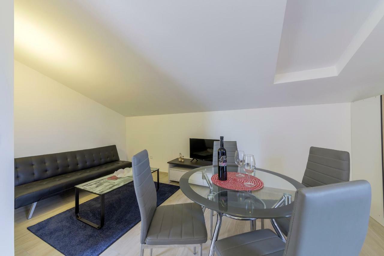 Apartmani Suzi Pula Luaran gambar