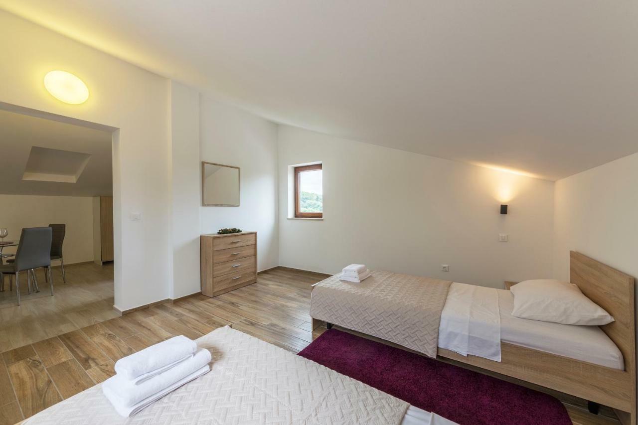 Apartmani Suzi Pula Luaran gambar