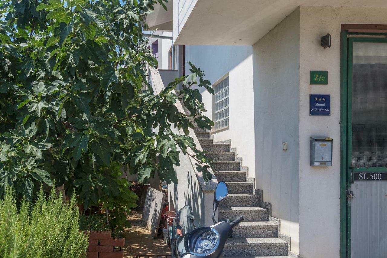 Apartmani Suzi Pula Luaran gambar